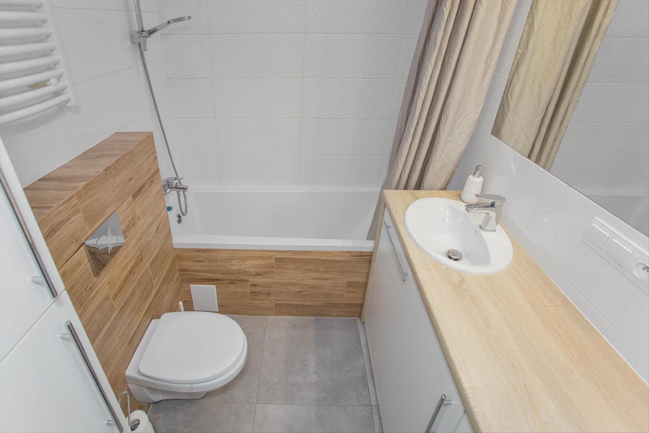 Urban Jungle Apartment In The City Center Białystok Exterior foto